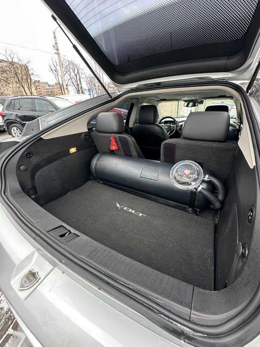 Продам  Chevrolet Volt 2012 рік можлива розстрочка,кредит,обмін!