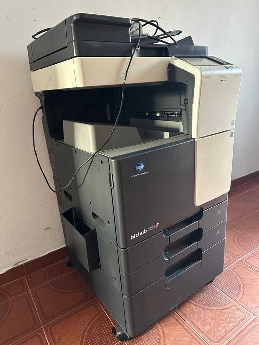 Impressora Konica Minolta bizhub c227