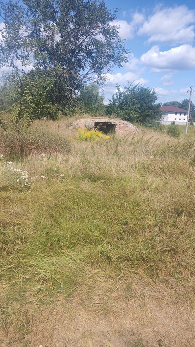 Продам приміщення 200 кВ та земельну ділянку 2,5 ГА в Літочках