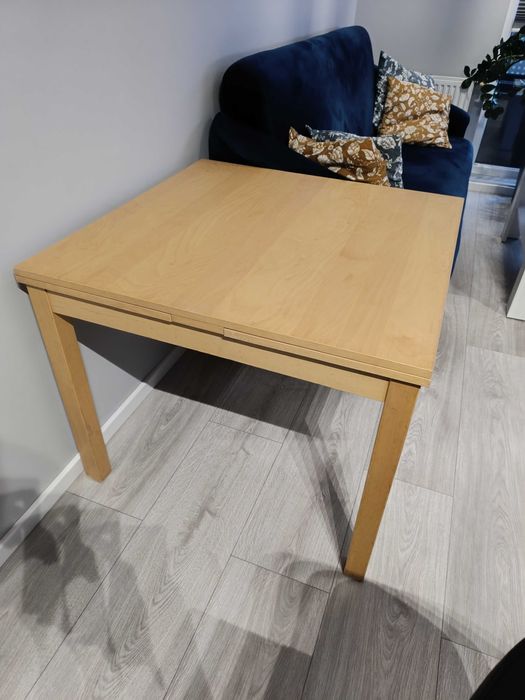 Rozkładany stół Ikea Bjursta (90x90/ 150x90)