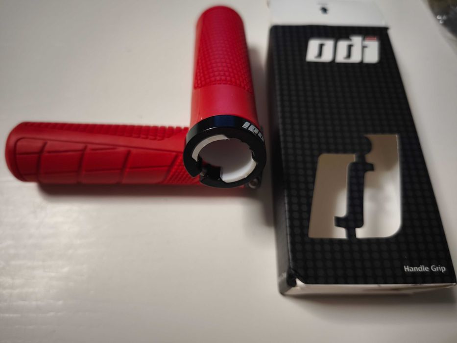 Gripy,uchwyty,rączki ODI RED,L+P,130/22,1xALU guma,rower,hulajnoga