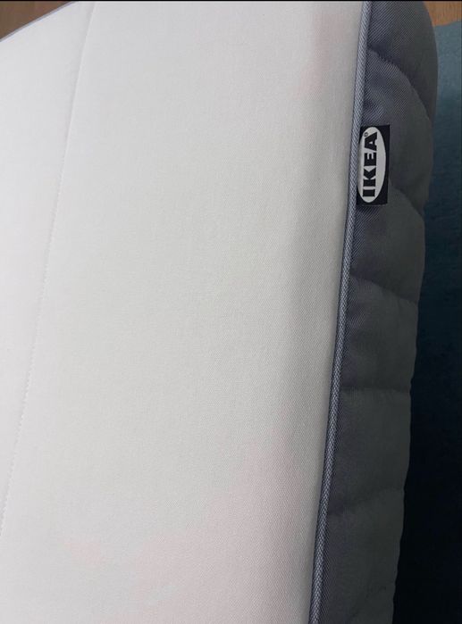 Colchao  Ikea 140/200