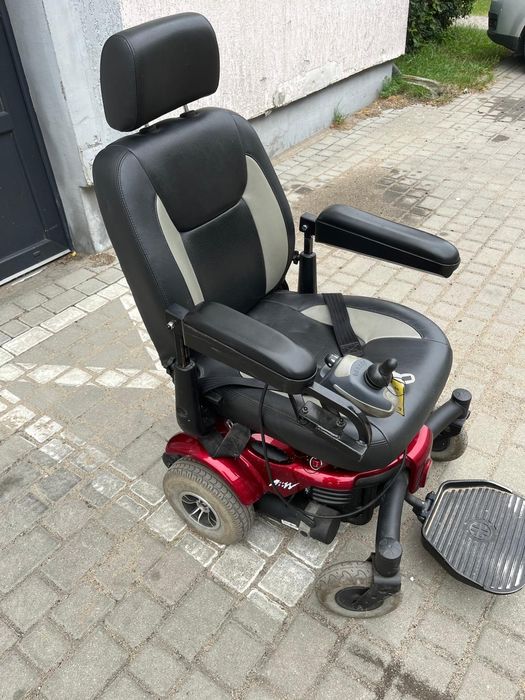 Sprzedam elektryczny wózek dla inwalidy