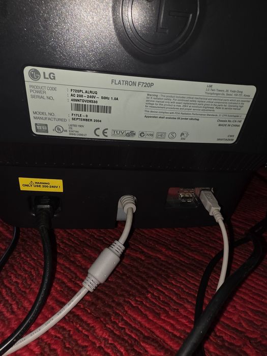 монітор LG Flatron f720p