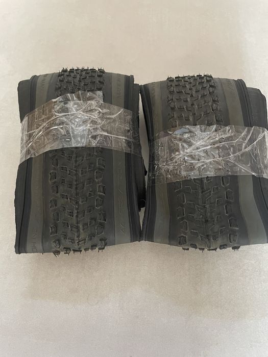 Opony grawelowe Vittoria Mezcal 700x44c, nowe