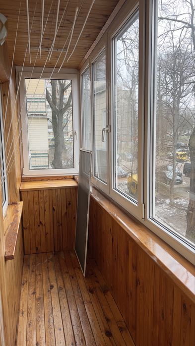 Подобово квартира Котельникова 2К метро Житомирська Академмістечко