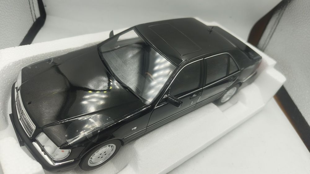 Model Mercedes S600. Nowy !