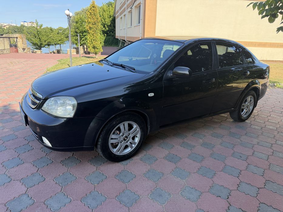 Продам досить  в доброму стані авто.