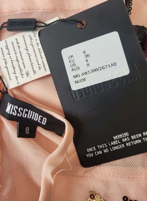 Sukienka z cekinkami blyszczaca Missguided
