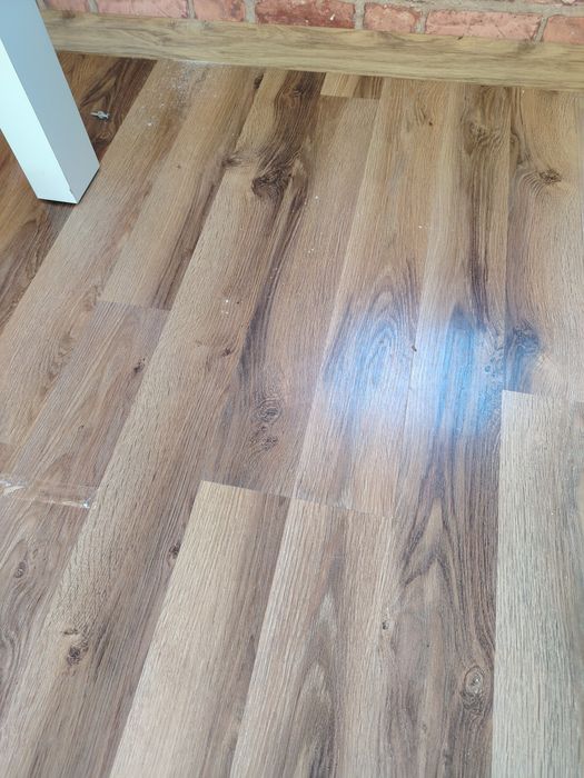 Panele podłogowe za darmo.