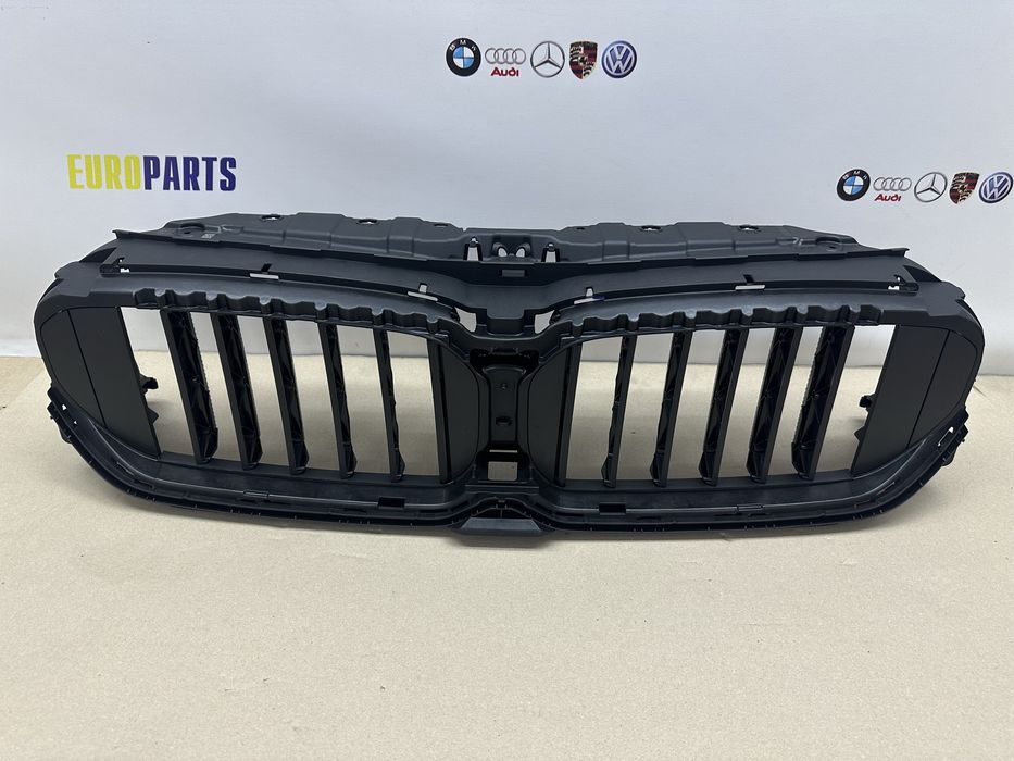 BMW G30 G31 LCI Жалюзи Оригинал Новые Рестайлинг Жалюзі