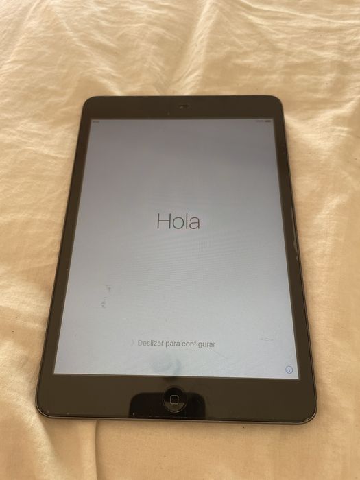 iPad mini Apple (1ª Geração) 16GB - Impecável + Capa de Proteção