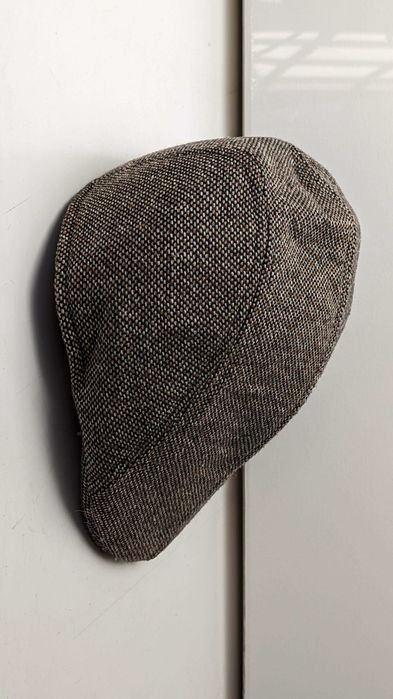 Boina homem como nova