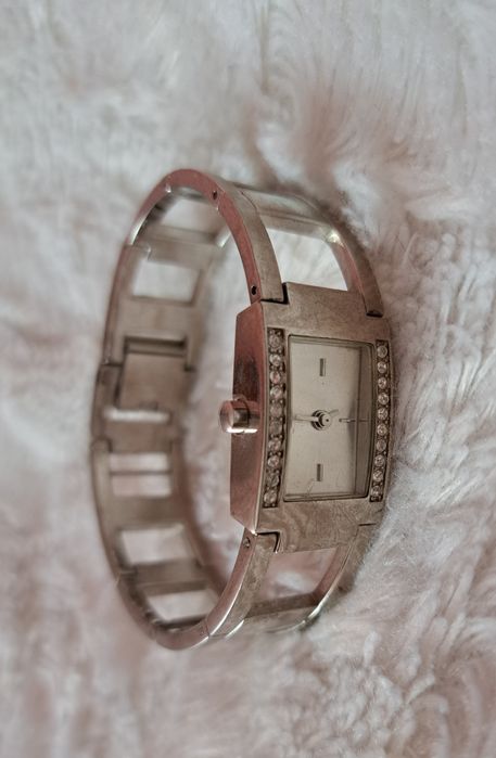 Zegarek bransoletka z cekinami Oriflame