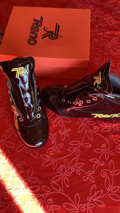 Botas Hoquei patins  (novas)