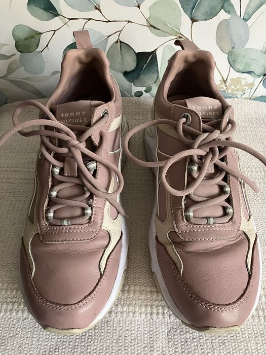 Tommy Hilfiger sneakersy damskie wiazane roz.39