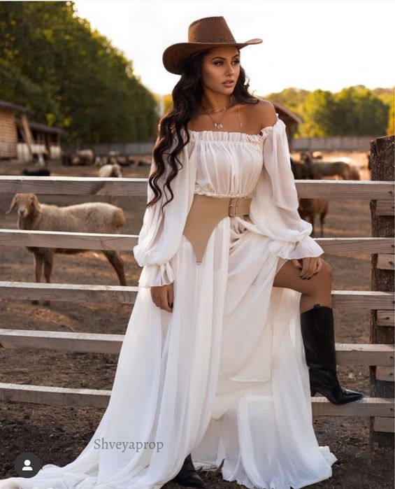 Оренда суконь/одягу