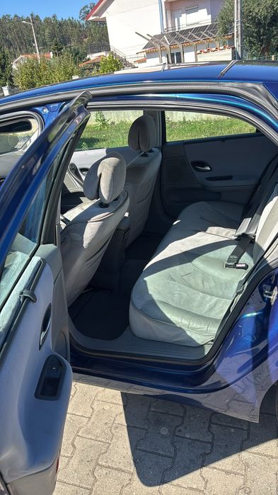 Renault Laguna 2001 com 112000 km