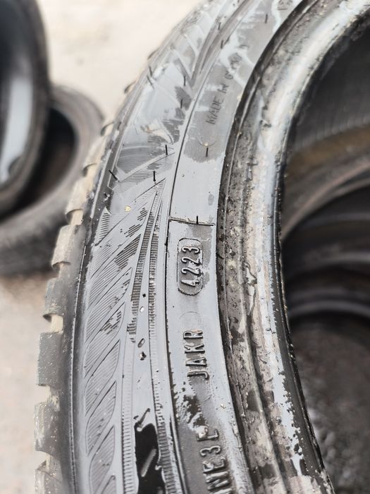 255/45R19 Good year all season