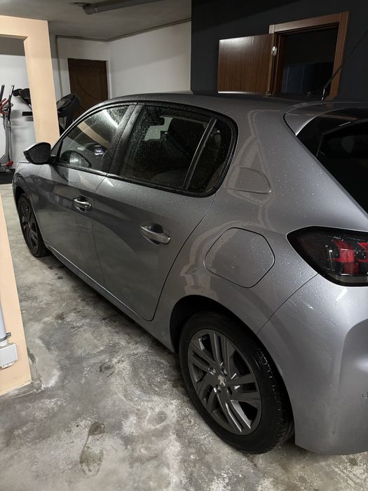 Peugeot 208 em bom Estado foto 2