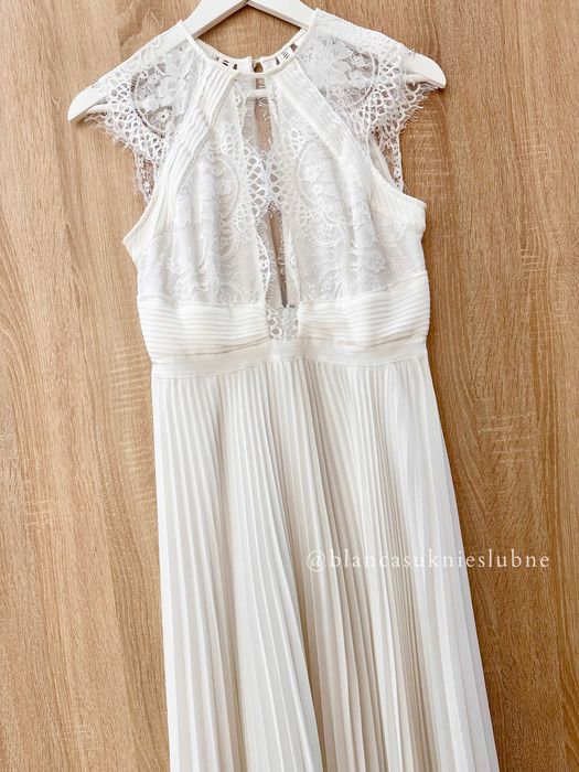Suknia ślubna LF 1011 plisowana plisy koronkowa prosta POPRAWKI GRATIS