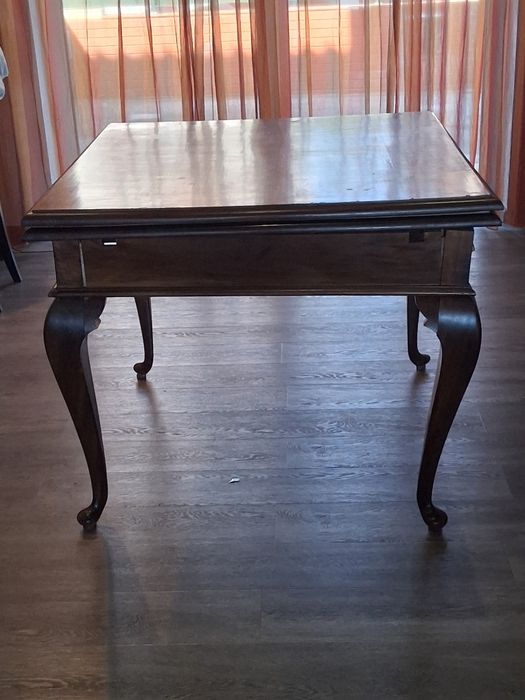 Mesa de jantar extensível