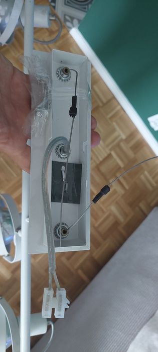 Żyrandol, reflektory na 4 żarówki