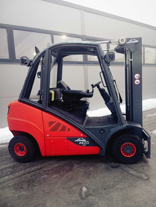 Wózek widłowy Linde H25D-02