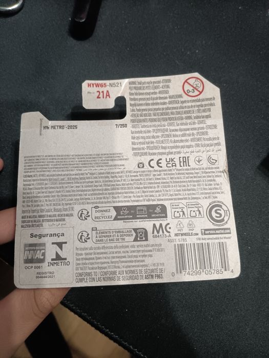 Samochodzik hotwheels