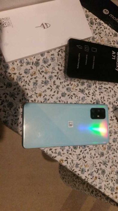 Smartfon Samsung Galaxy A71 6 GB / 128 GB niebieski