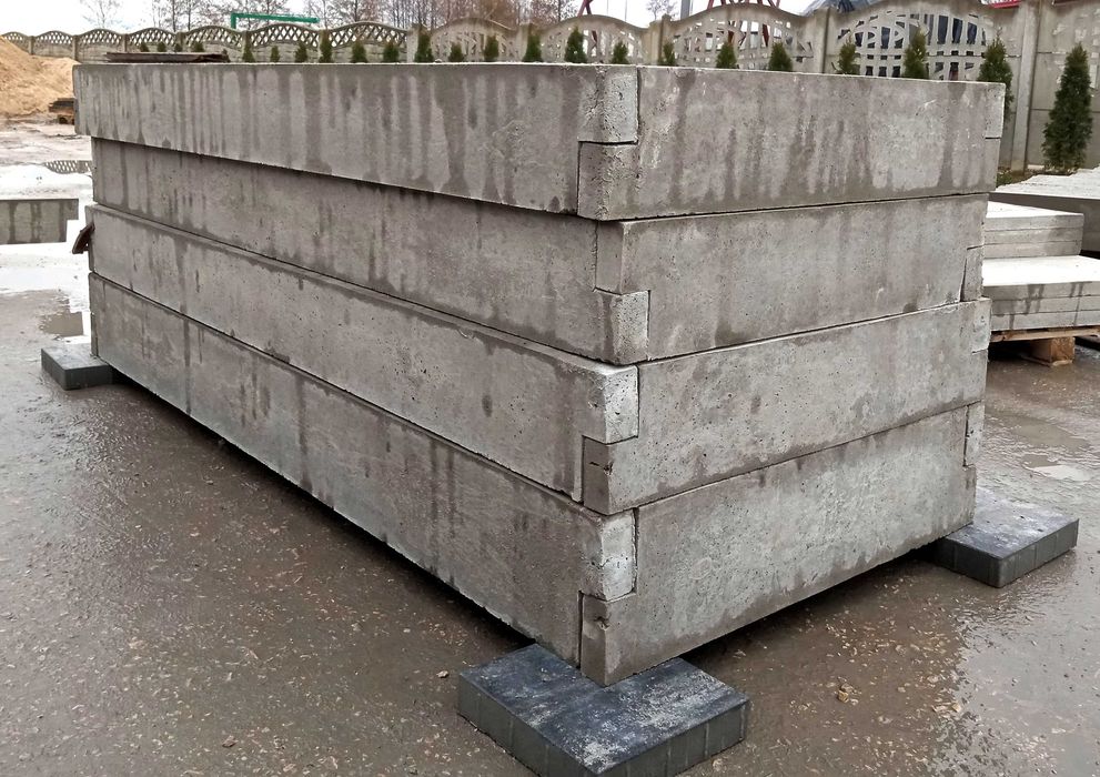 piwnice grobowe, katakumby, grobowce betonowe
