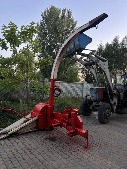 Продам навісний силосний комбаїн
