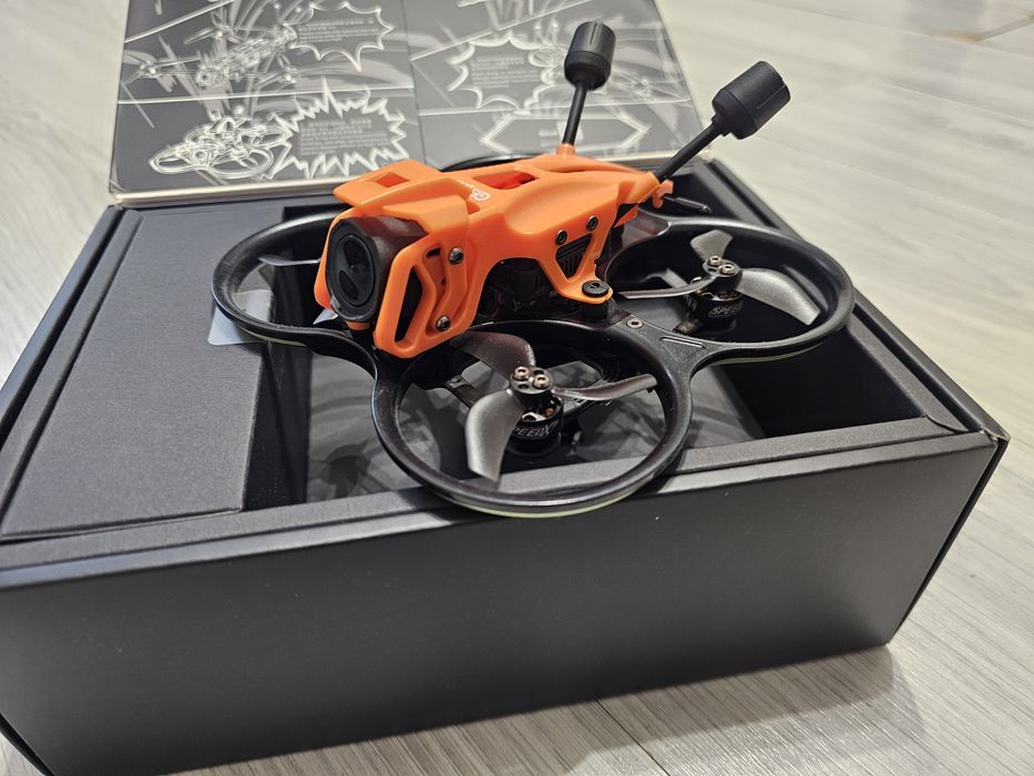 Dron FPV GepRC DarkStar22 O4 Pro, cinewhoop, 4 baterie