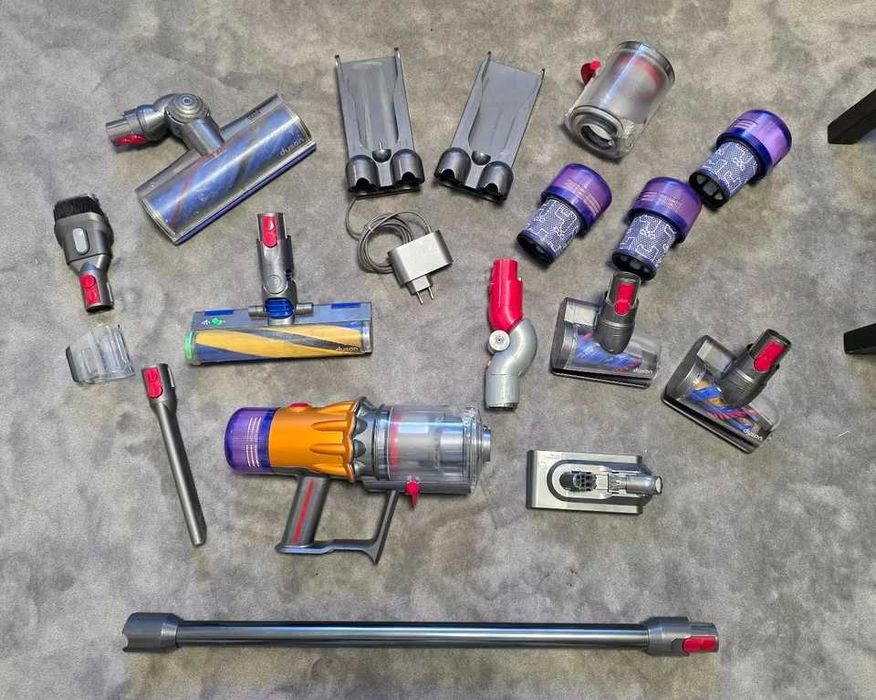 Odkurzacz dyson v12 zestaw zamienne końcówki