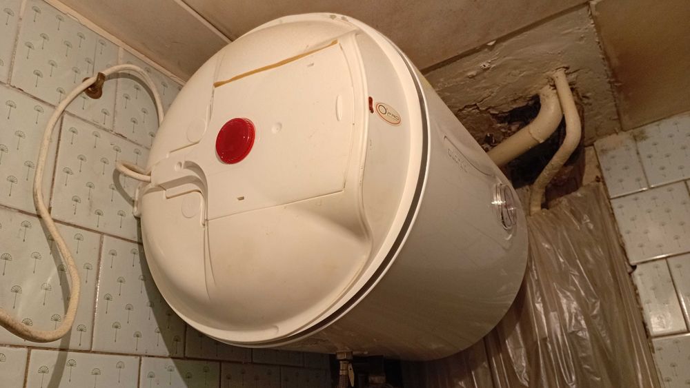 Продам бойлер на 50 литров