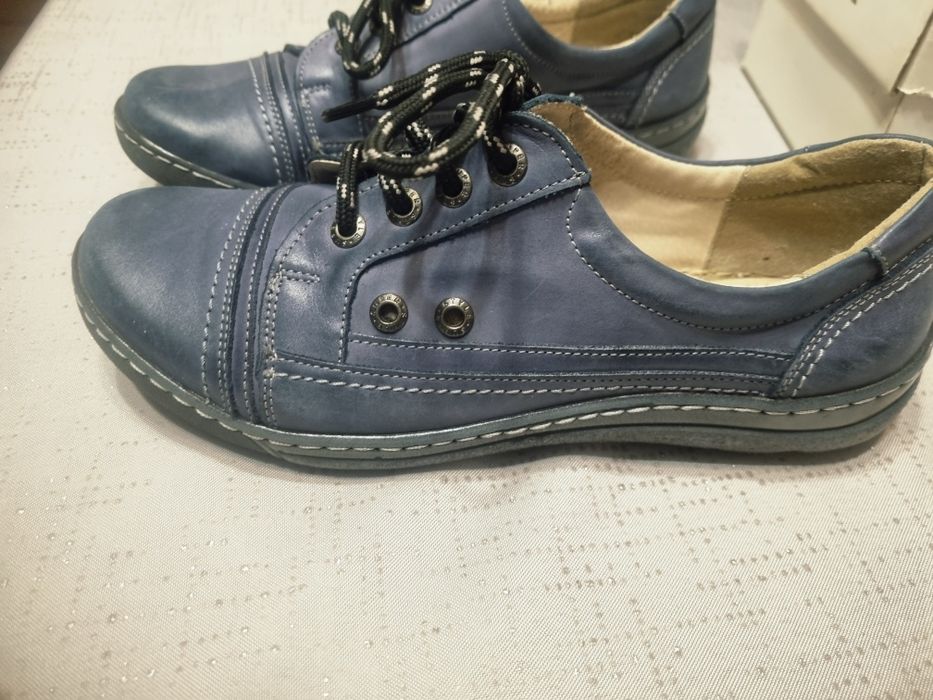 Buty  skórzane damskie r 38