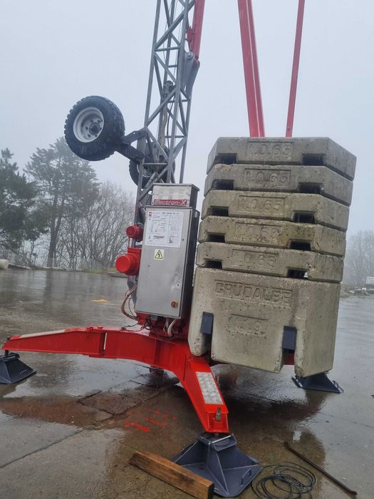 Grua hidraulica automontante