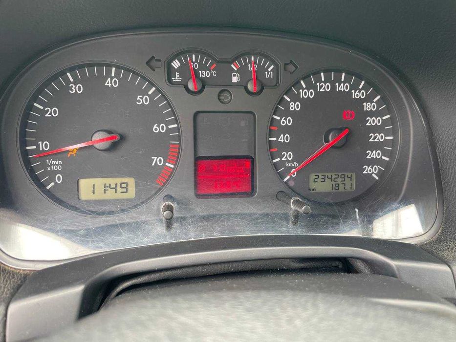 ПРОДАМ ГОЛЬФ 4 1.4 16 КЛАПАННИЙ