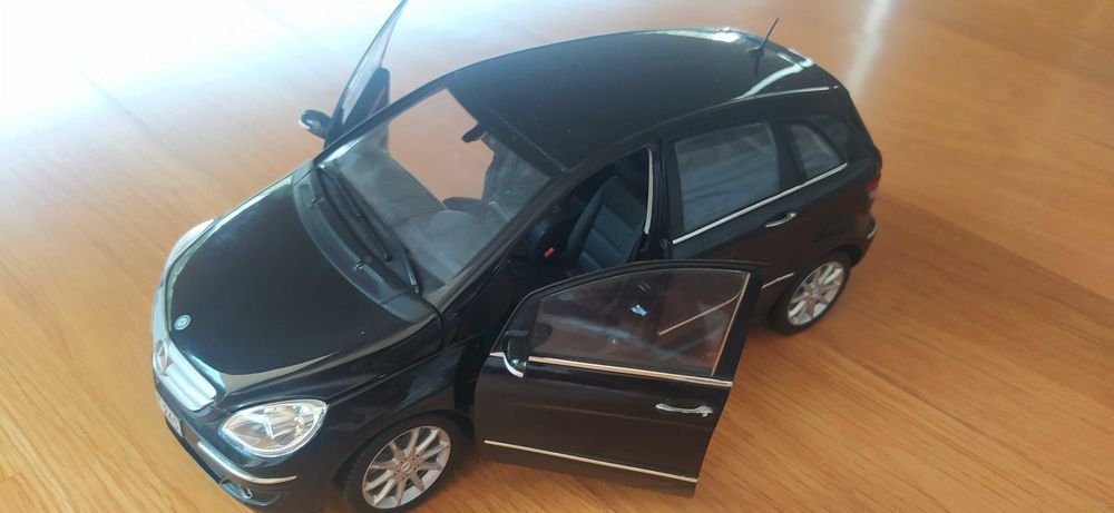 Miniatura Mercedes Classe B