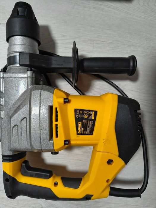 Перфоратор Dewalt D25481-QS новый