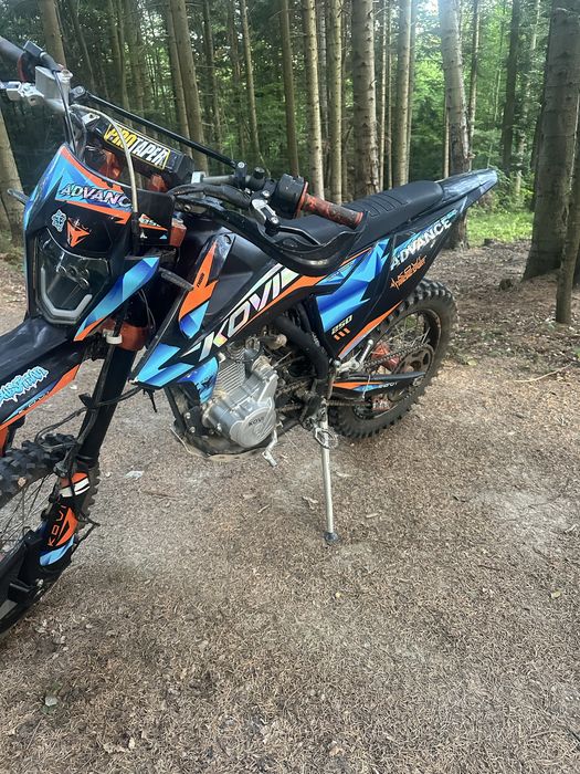 Продам кові адванс 250