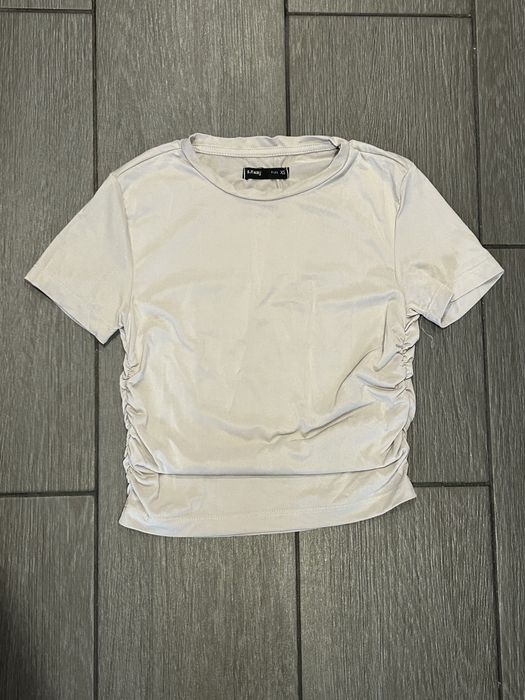 Топ Sinsay у бежевому кольорі