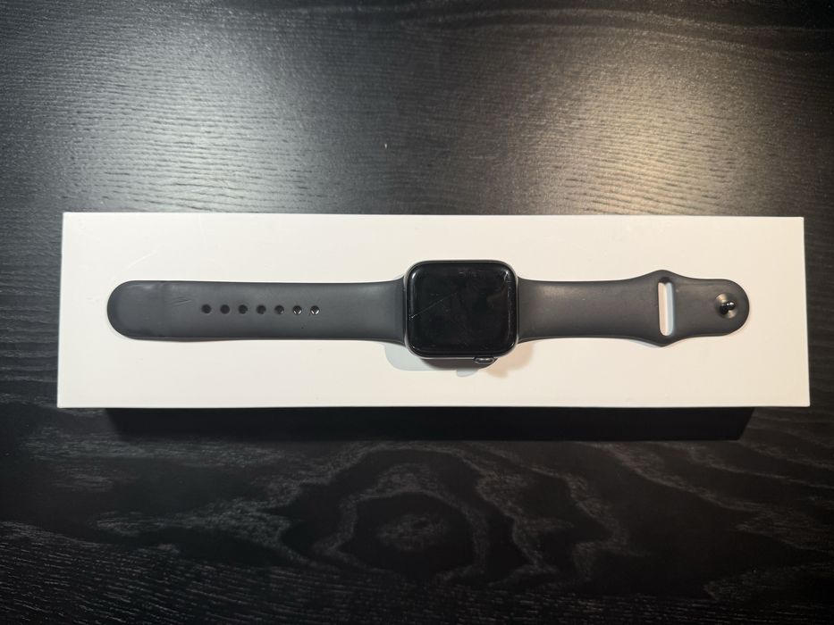 Apple Watch Series 6 44 mm GPS Black Sport Band