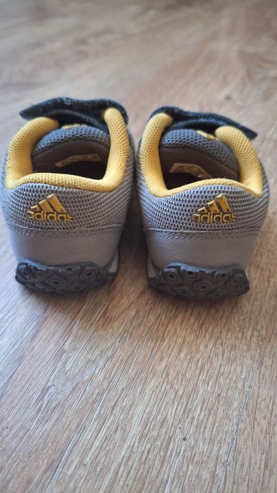Красовки дитячі Adidas 21р