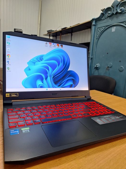 Acer Nitro 5 AN515-57 i5-11400H RTX 3050 4Gb DDR4 16Gb SSD + HDD