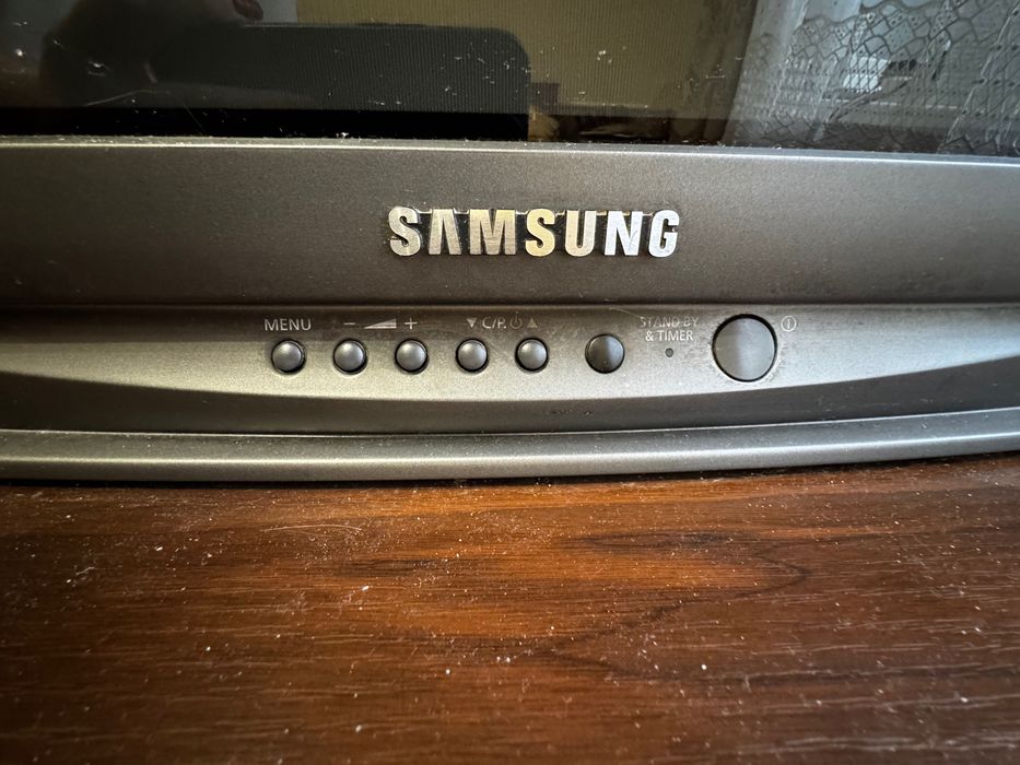 Старий телевізор