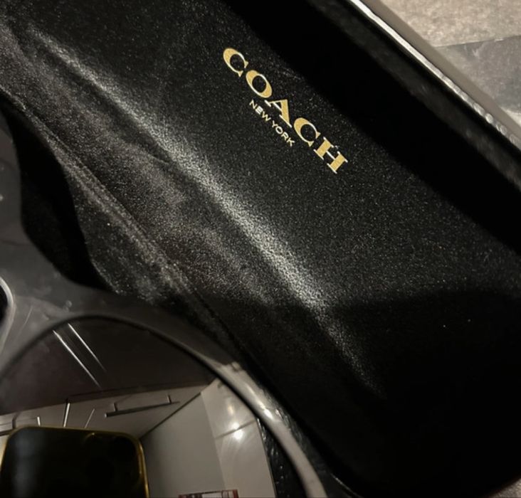 okulary  przeciwsloneczne Coach