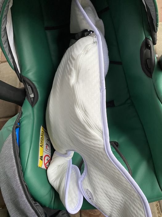 Дитяче автокрісло + подарунок подушка