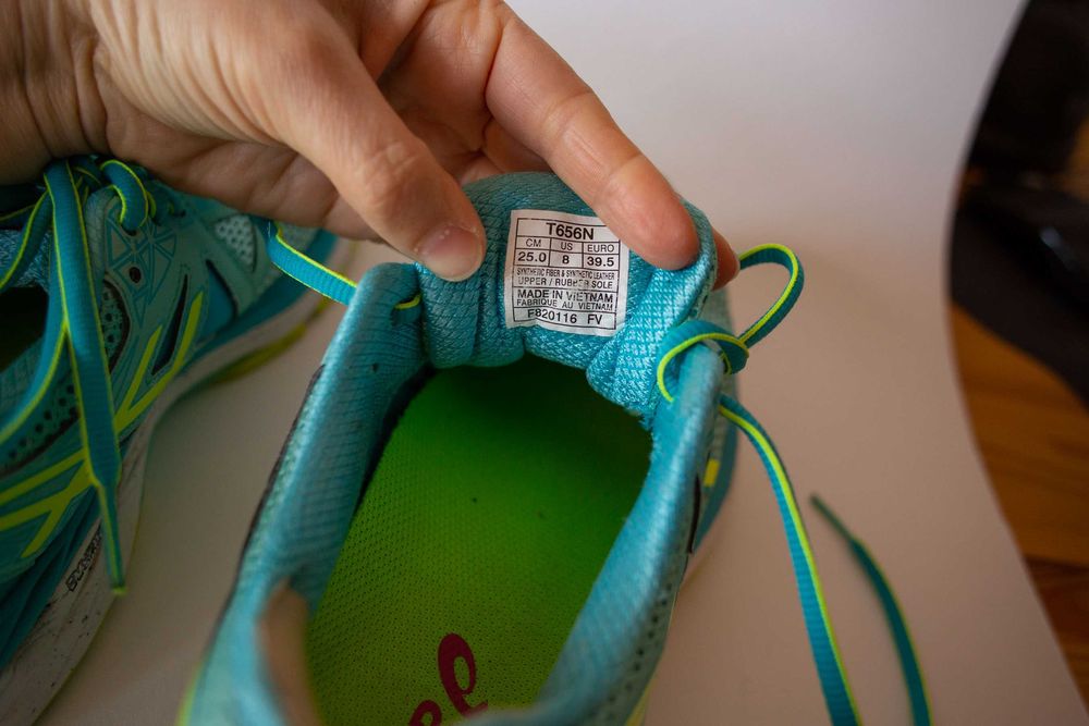 кросівки asics жіночі 24 см