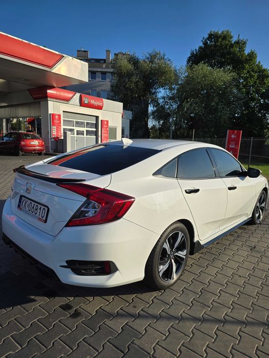 HONDA CIVIC X, BIAŁY SEDAN 2018 AUTOMAT,  97tyś przebiegu